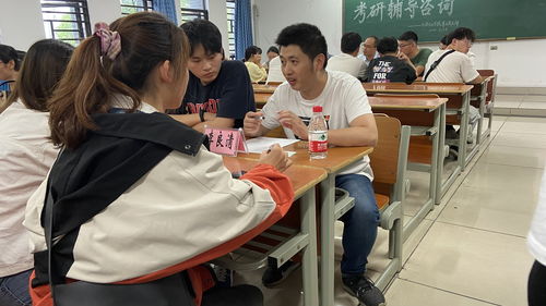 化學化工學院第五黨支部開展 考研輔導咨詢黨員先鋒站 活動